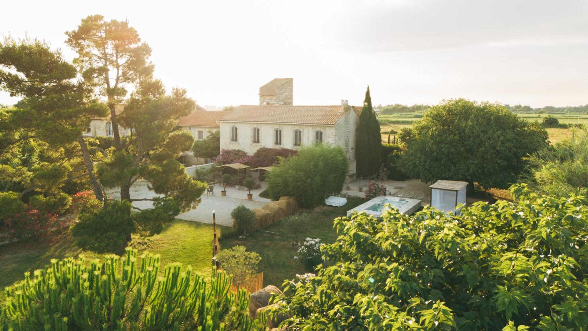 Maison Tara Verte Au Mas Montredon Arles Eksteriør billede